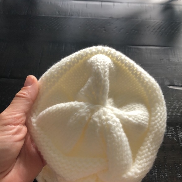 NEW C.C Slouchy Cable Knit Beanie Bundle Gray White One Size Fits Most Acrylic - Picture 4 of 12